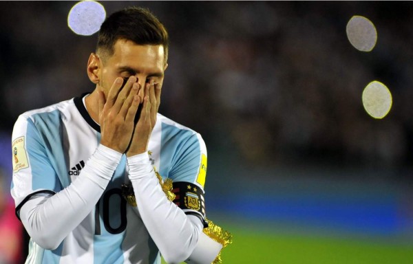 La Argentina de Messi empata contra Uruguay y sigue en alerta roja