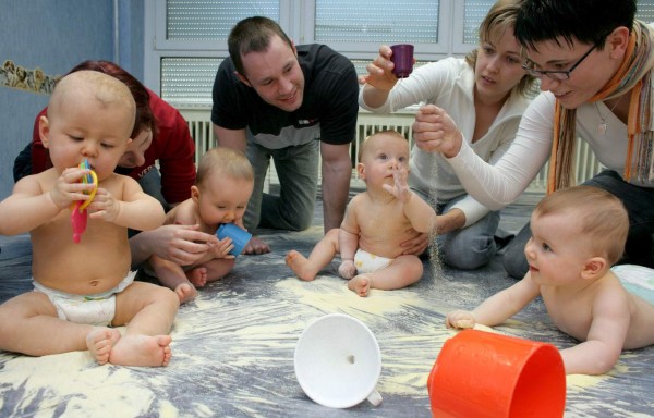 Conozca quiénes son los padres helicópteros y bocadillos