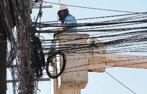 Enee pierde millones por borrón electrónico