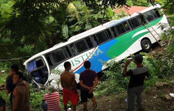 'Miramos que el motorista perdió el control y comenzamos a orar”, relata accidentada