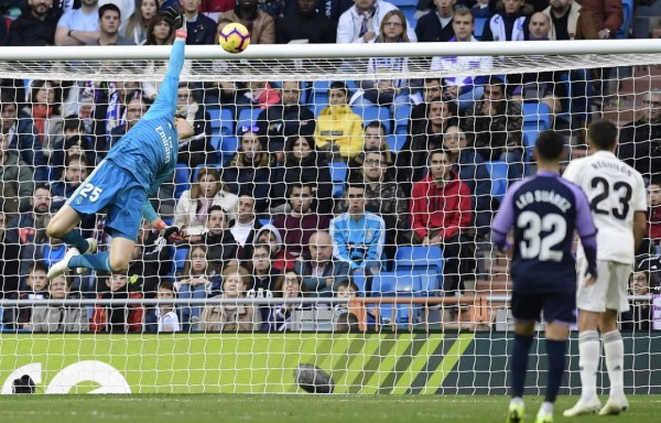 Real Madrid vence al Valladolid en debut de Solari en la Liga Española