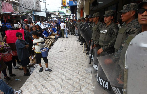 Vendedores presionan para ocupar más calles de Comayagüela