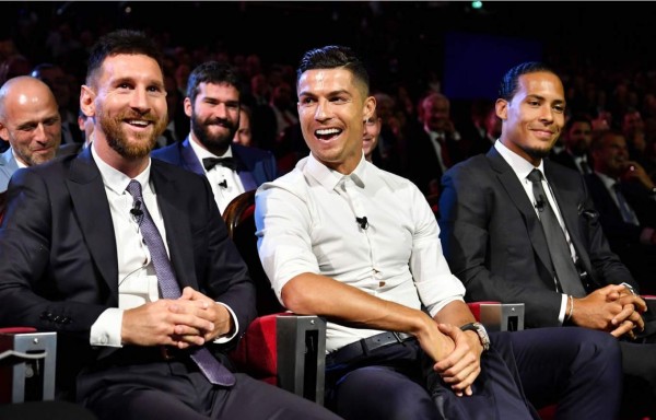 Messi y Cristiano Ronaldo vivieron un momento único en la gala de la Champions League.