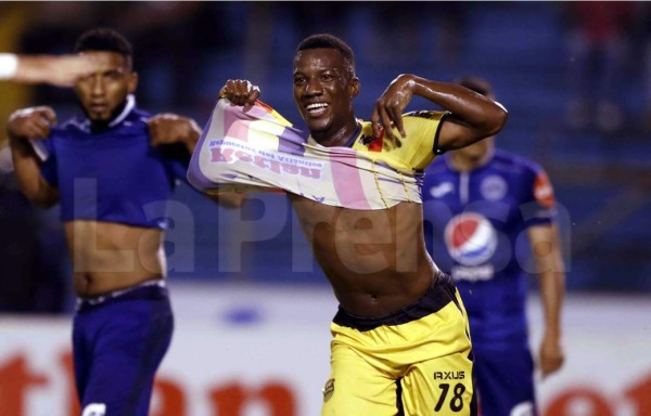 La dedicatoria especial de Darixon Vuelto, figura del Real España en la ida de la final