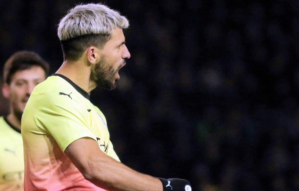 'Kun' Agüero mete al Manchester City en los cuartos de la FA Cup