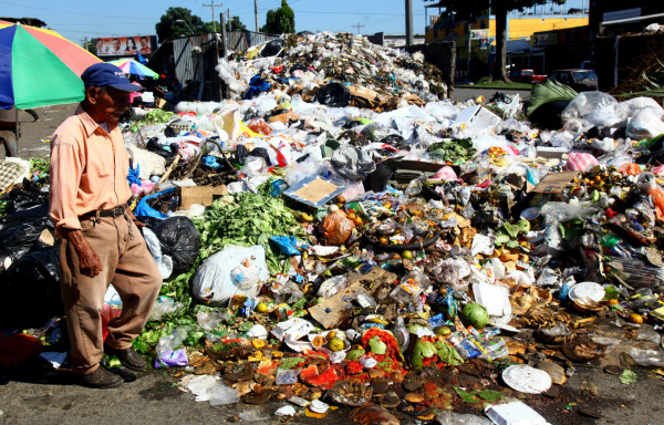 San Pedro Sula, inundada de basura en solo 96 horas