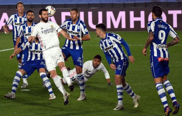 Real Madrid vuelve a las andadas y sufre dura derrota contra Alavés en la Liga Española