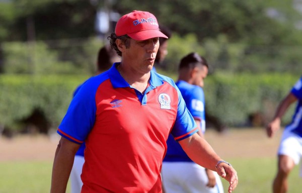 Pedro Troglio adelanta que el clásico ante Motagua se jugaría un lunes