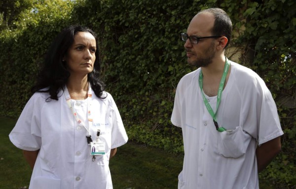 Médicos se niegan a atender a la enfermera con ébola en España