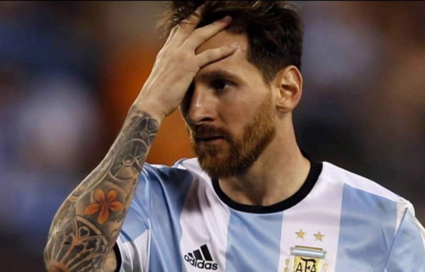 Las emotivas palabras de Messi tras la muerte de su primer DT