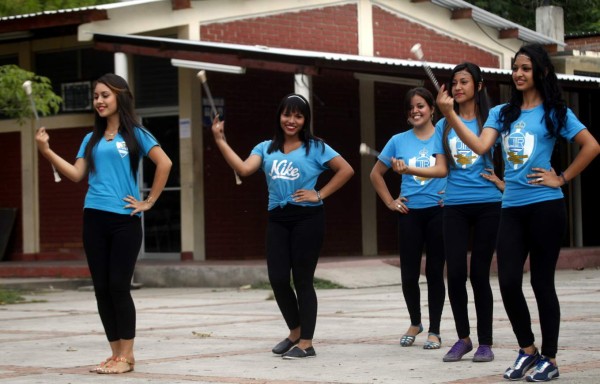 Bandas de guerra listas para poner a bailar a los sampedranos