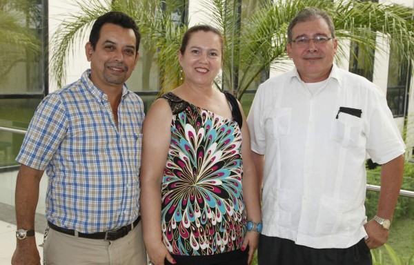 Premiando la labor con esencia de mujer