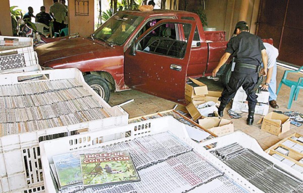 Decomisan más de 10 mil cd piratas