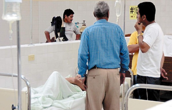 Cinco aficionados del Olimpia fueron heridos