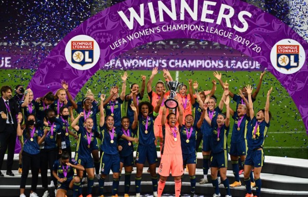 Video: Olympique de Lyon conquista su quinta Champions femenina consecutiva