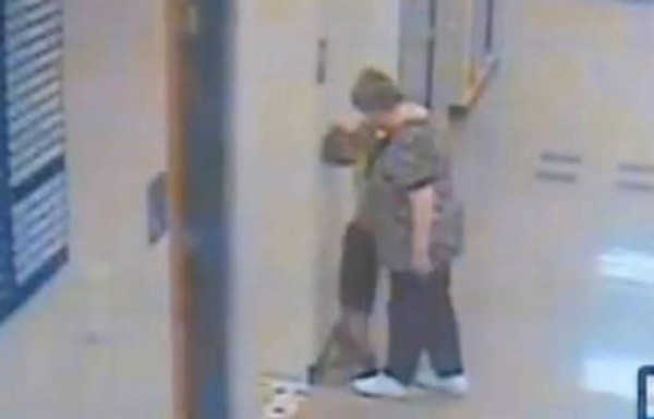 Video: Graban a profesora maltratando a un alumno de kínder