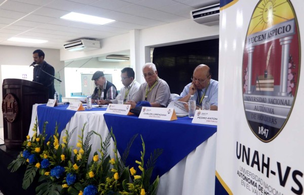 Enfermería se lleva dos premios en el congreso científico