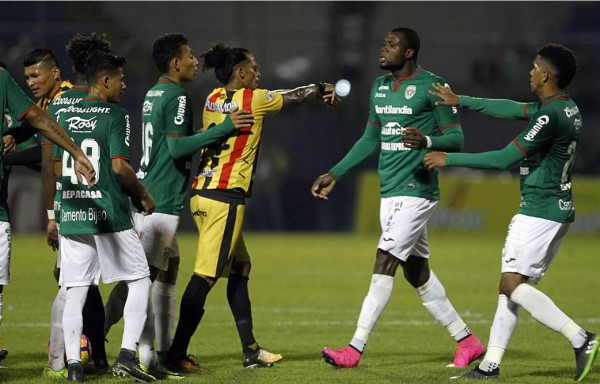 Oficial: Las semifinales en Honduras se reanudan este miércoles a puerta cerrada