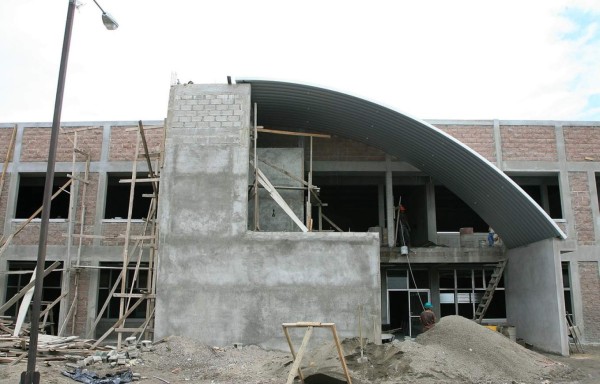 Juntas de padres trabajan en modernizar centros escolares