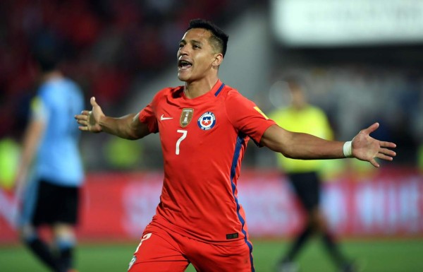 Alexis Sánchez mete a Chile en la pelea por llegar al Mundial