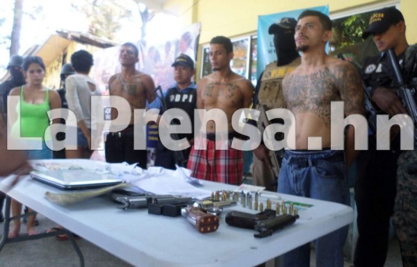 Capturan a tres líderes de la Salvatrucha en La Ceiba