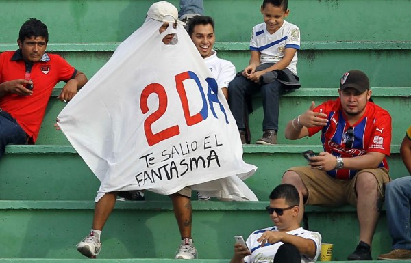 Se burlan del Real España con el fantasma del descenso