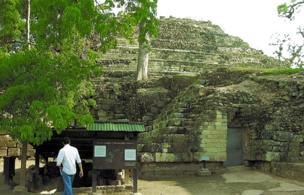 Honduras: Oropéndola, misterio en Copán