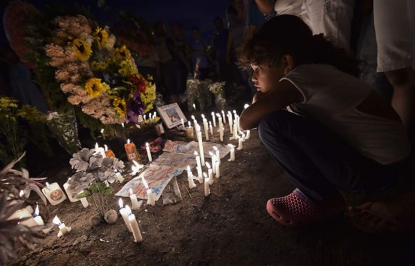 Colombia vela a 32 niños muertos en accidente en Colombia 