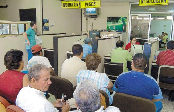 Piden la destitución de gerenta de Enee
