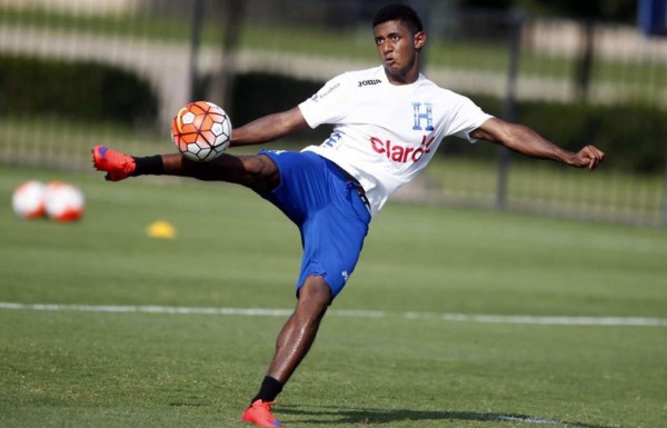 Lozano se unirá al Tenerife y es baja en la Selección