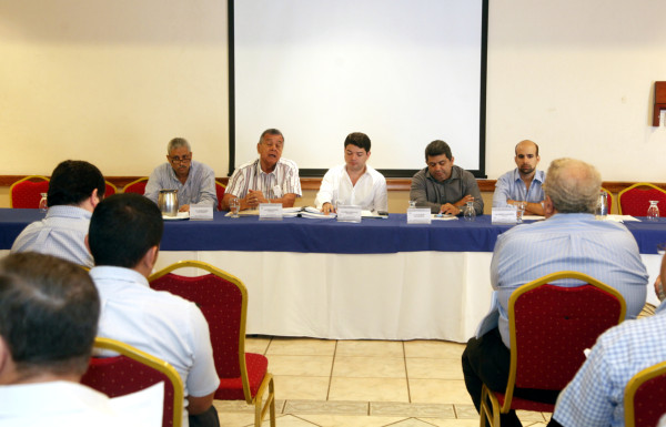 Empresarios de Villanueva rechazan cobros por uso de agua