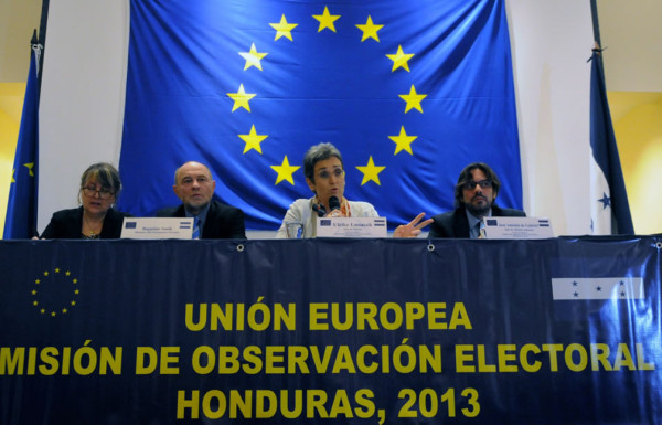 Informe preliminar de la UE: No hubo participación equitativa en las mesas electorales