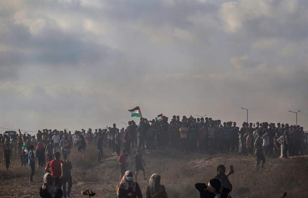 A balazos muere niño palestino por el Ejército israelí en una protesta