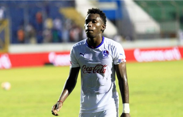 Olimpia sancionó a Alberth Elis por exigir que lo dejen salir al extranjero