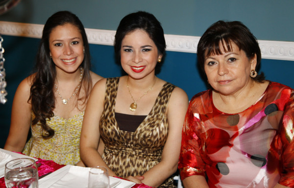 Marcela Sikaffy de Cubas será mamá otra vez