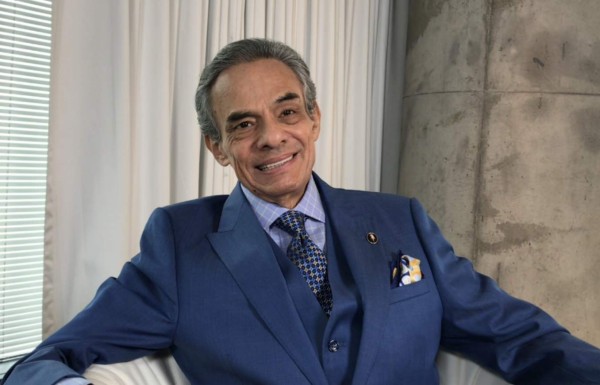 José José es hospitalizado en crítico estado de salud