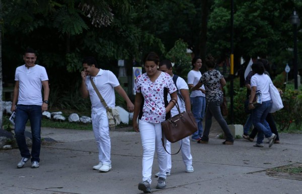 Cifra récord de 17,000 matriculados registra la Unah-vs