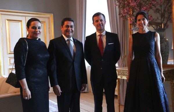 Príncipes de Dinamarca reciben a Juan Orlando Hernández