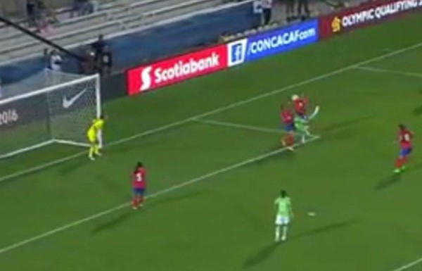 Video: Mexicana anota golazo de chilena ante Costa Rica