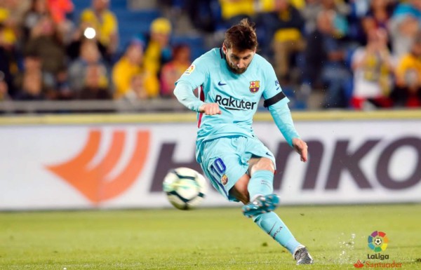 ¡Imparable! El nuevo golazo de tiro libre de Messi