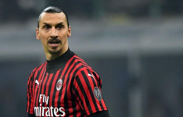 Ibrahimovic: 'Tengo 300 millones de euros y una isla; el primero que me diga algo lo mataré”