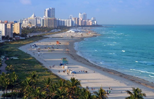 Recomiendan no bañar en playas de South Beach