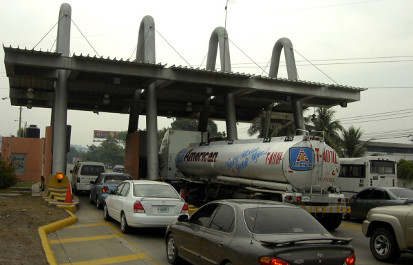 Trancazo en los peajes quieren recetar a sampedranos