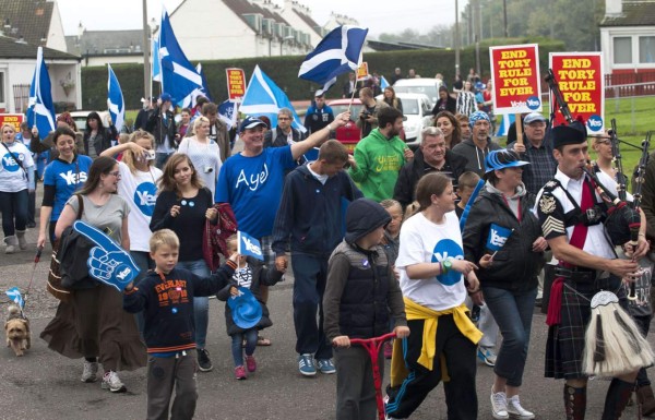 Sondeo da ventaja al 'no' en Escocia con el 54% de los votos
