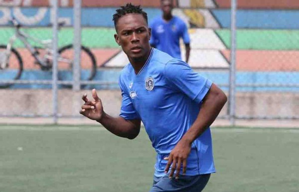 Deybi Flores es dado de baja en Motagua: 'Asumo mi error'