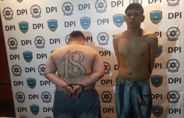 Capturan a dos pandilleros de la 18 que pretendían quemar buses