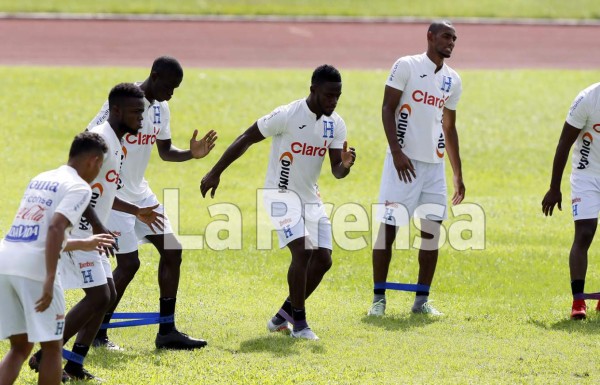 Selección de Honduras ultima detalles previo a viajar a Barcelona para jugar amistoso