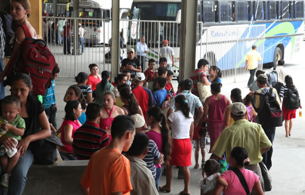 Veraneantes se despiden de la Semana Santa