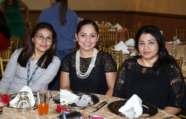 Almuerzo para festejar a las madres