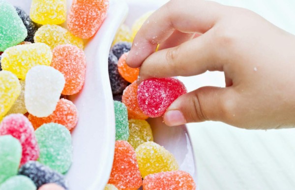 Reducir el azúcar de la dieta mejora la salud de los niños inmediatamente